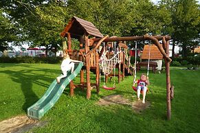 Comfortable Apartment, Pool, Darlowo