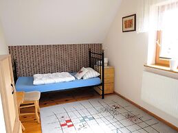 Holiday Home in Dargobadz With Fenced Garden