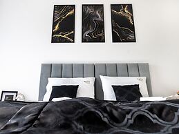 Nice Apartment Overlooking the River in Dziwnow