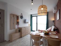 Holiday Apartment Near the Sea, Sianozety