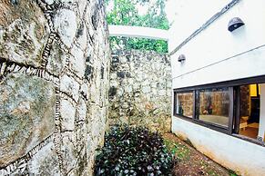 La casa de piedra y colores