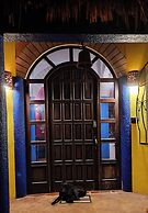 La casa de piedra y colores