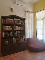 La casa de piedra y colores