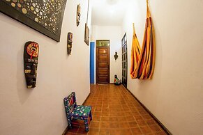 La casa de piedra y colores