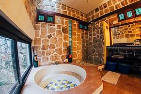 La casa de piedra y colores