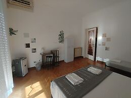 Dock Bay Lodge Hostel