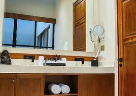 Adoro Hotel Boutique