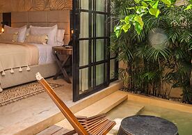 Adoro Hotel Boutique