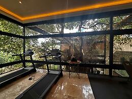 Adoro Hotel Boutique