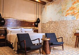 Adoro Hotel Boutique