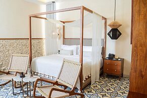 Adoro Hotel Boutique