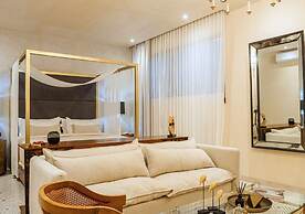 Adoro Hotel Boutique