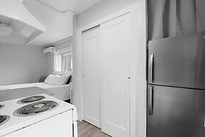 Chic City Retreat 93D