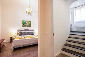 Mamo Florence - Borgo Santa Croce Apartment