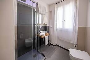 Mamo Florence - Borgo Santa Croce Apartment