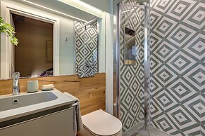 Penthouse with Private Spa & Gym - Mamo Florence