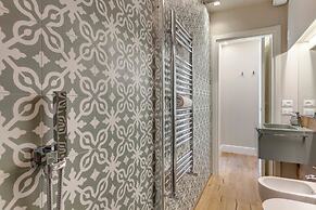 Penthouse with Private Spa & Gym - Mamo Florence