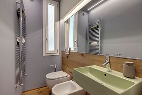 Penthouse with Private Spa & Gym - Mamo Florence