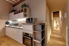 Mamo Florence - Santa Croce Loft Apartment