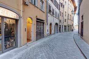 Mamo Florence - Santa Croce Loft Apartment