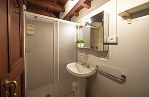 Mamo Florence - Borgo San Jacopo Apartment