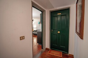 Mamo Florence - Borgo San Jacopo Apartment