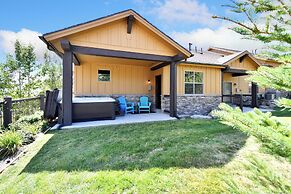 Black Rock Ridge by Luxury Mountain