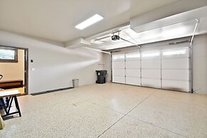 Black Rock Ridge by Luxury Mountain