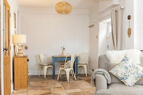 Windsor Cottage-Bolthole in heart of CN