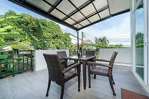 Elegant 3BR Pool Villa Sara near NaiHarn