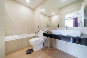 Elegant 3BR Pool Villa Sara near NaiHarn