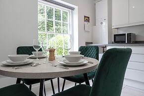 Cosy 1BD in Malvern With Stunning Views