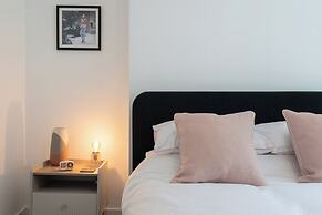 Cosy 1BD in Malvern With Stunning Views