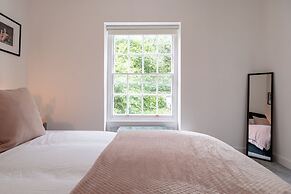 Cosy 1BD in Malvern With Stunning Views