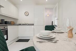 Cosy 1BD in Malvern With Stunning Views