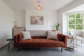 Cosy 1BD in Malvern With Stunning Views