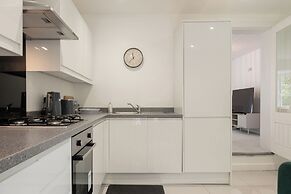 Cosy 1BD in Malvern With Stunning Views