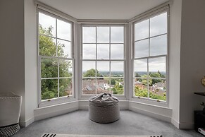 Cosy 1BD in Malvern With Stunning Views