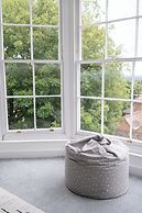 Cosy 1BD in Malvern With Stunning Views