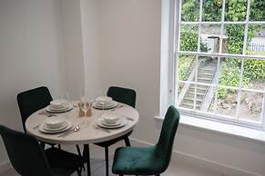 Cosy 1BD in Malvern With Stunning Views