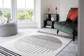 Cosy 1BD in Malvern With Stunning Views