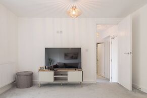 Cosy 1BD in Malvern With Stunning Views