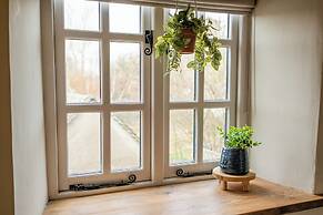 The Gamekeeper's Cottage-Stunning 2 Bed