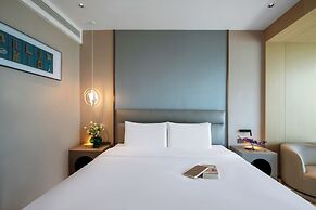 Meihua Airlines Theme Hotel