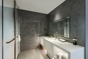 Meihua Airlines Theme Hotel