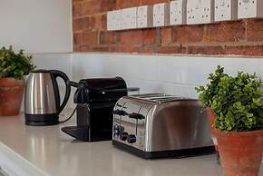 Bowen-Buscarlet at Bicester Heritage