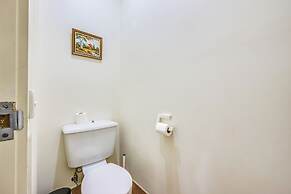 StayAU Spacious 6BR McKinnon Pool Home