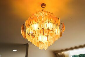 StayAU Spacious 6BR McKinnon Pool Home