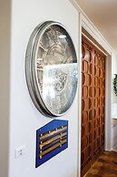 StayAU Spacious 6BR McKinnon Pool Home