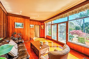 StayAU Spacious 6BR McKinnon Pool Home